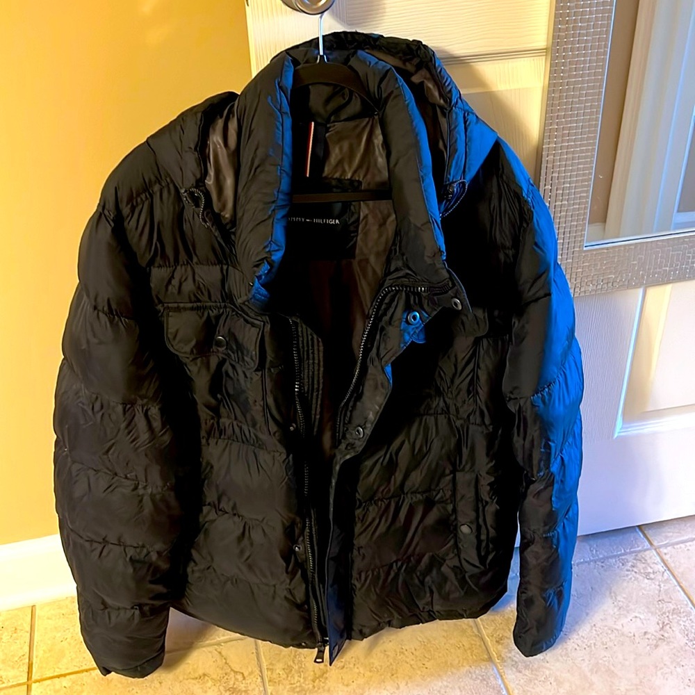 Big black Tommy Hilfiger pillow coat